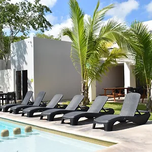 https://condo-lux-xareni.tulum-hotels.net