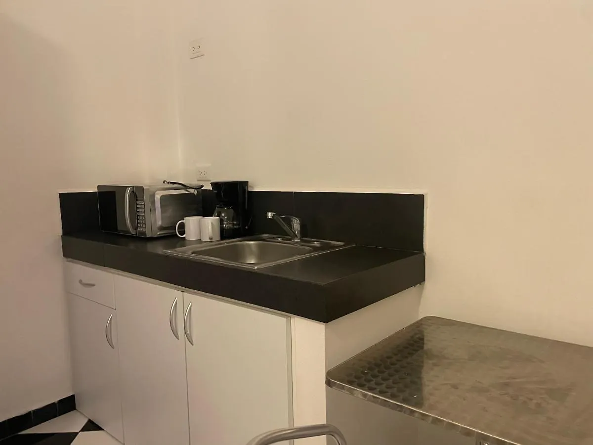 Hotel Winday بلايا ديل كارمن